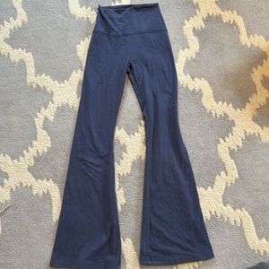 Aerie slate blue XS High-Rise Short Flare Leggings